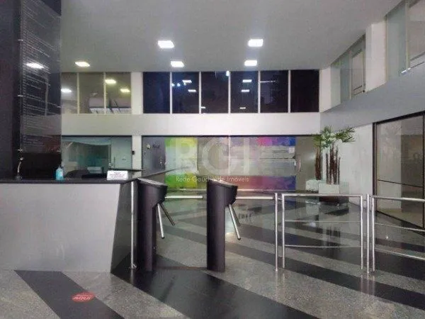 Imagem Sala comercial duplex na Av. Carlos Gomes