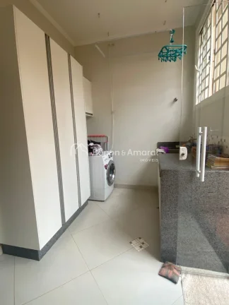 Imagem Linda casa no Loteamento Caminhos de São Conrado.

Projeto que privilegia integração, 
conforto e...