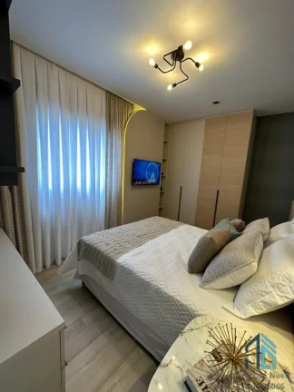 Imagem Apartamento Mobiliado, 04 suítes, 03 vagas, Meia Praia quadra Mar em Itapema SC