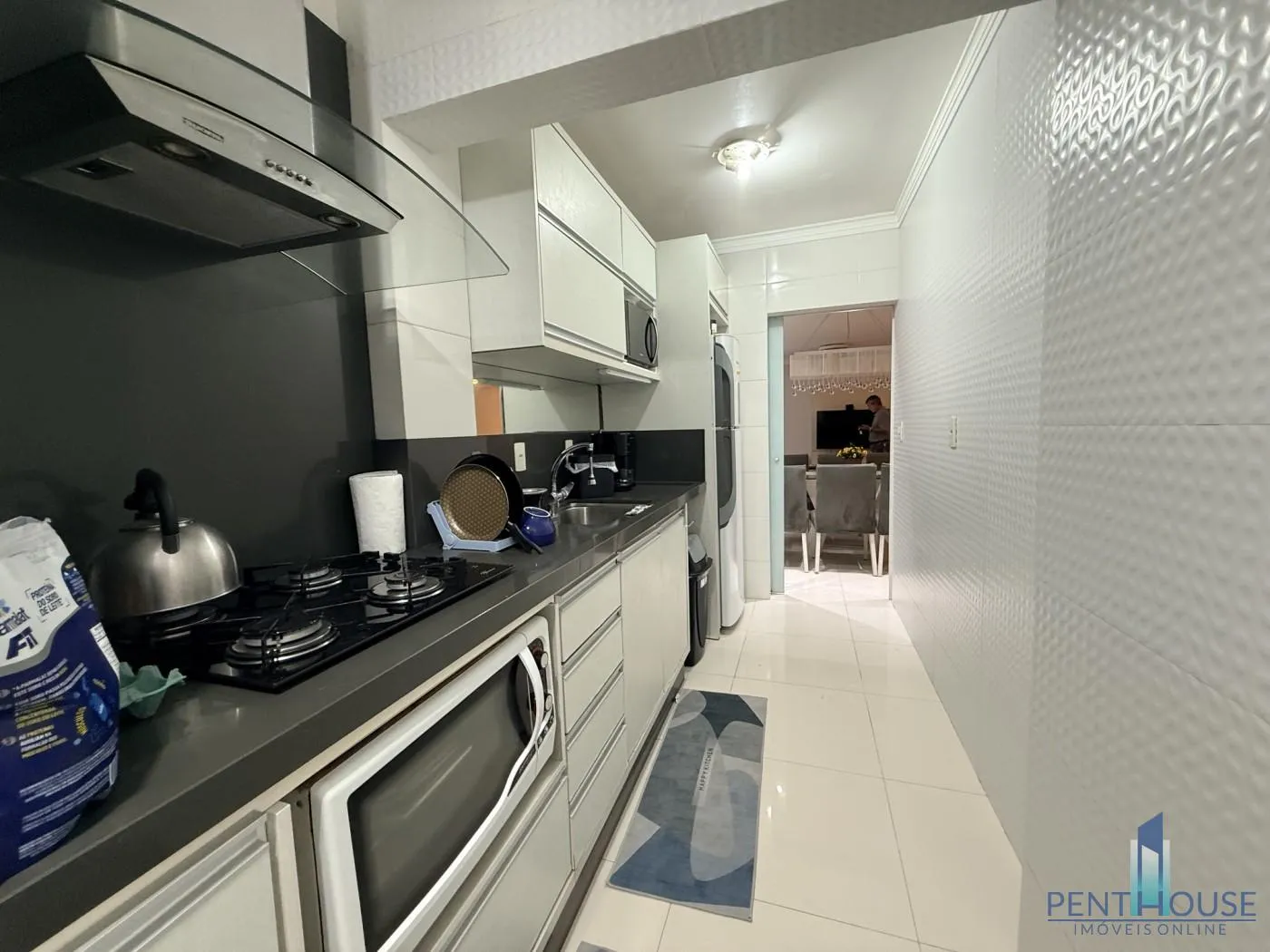 Imagem Apartamento Zona Central para Venda em Balneário Camboriú, CENTRO, 2 dormitórios, 1 banheiro, 1 vaga