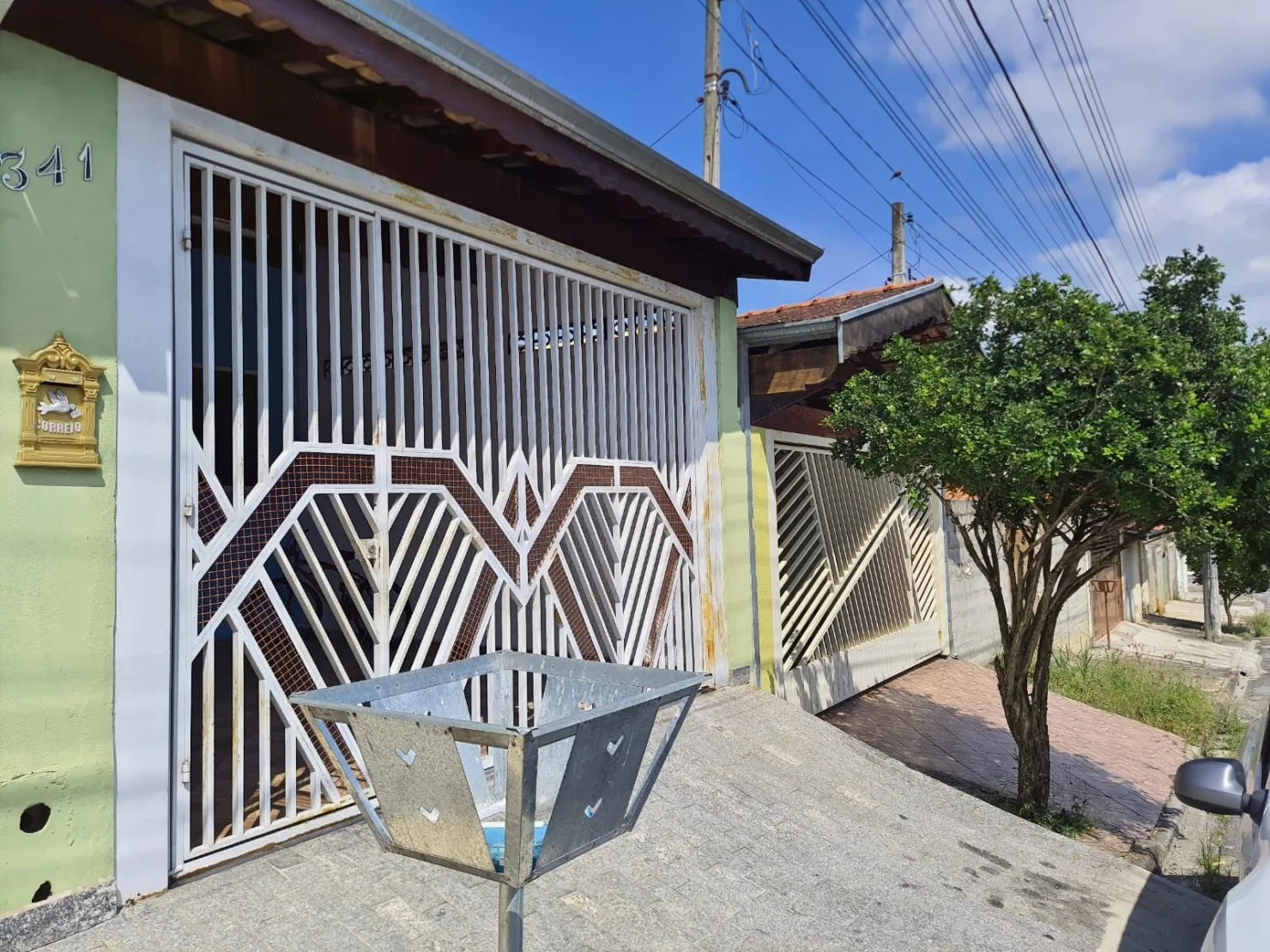 Foto do imóvel Casa à venda 2 Quartos, 1 Suite, 2 Vagas, 125M², Mombaça, Pindamonhangaba - SP