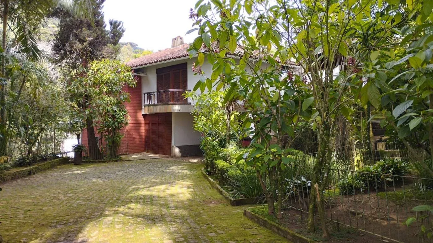 Foto do imóvel Casa para Venda em Teresópolis / RJ em Alameda Jacy