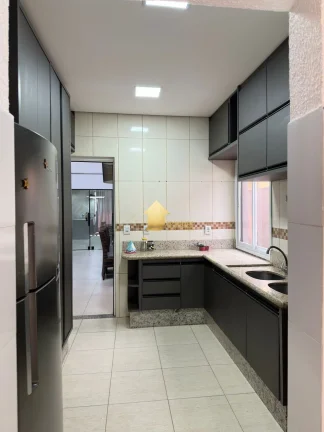 Imagem Casa 4 Quartos semi mobiliada Condomínio Belvedere 1