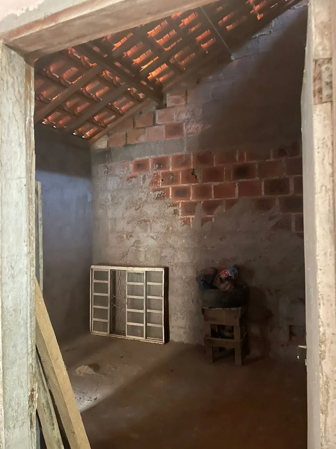 Imagem Chácara à venda 2 Quartos, 5 Vagas, 500M², Parque Shangrilá, Pindamonhangaba - SP