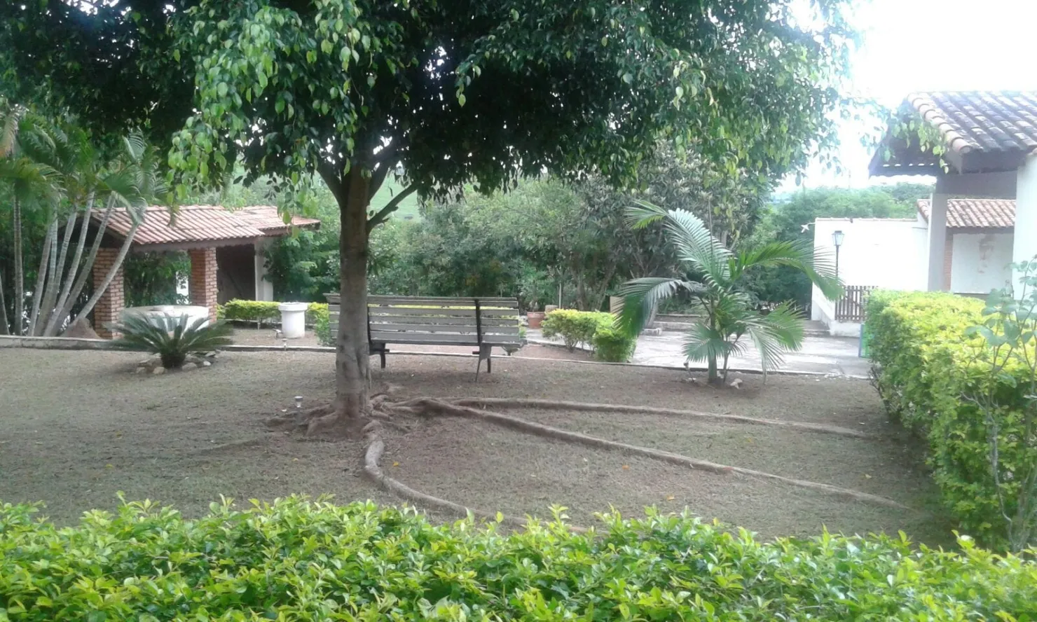 Imagem Chácara à venda 2 Quartos, 1 Suite, 4 Vagas, 1100M², Condominio Recanto do Sol, Pindamonhangaba - SP