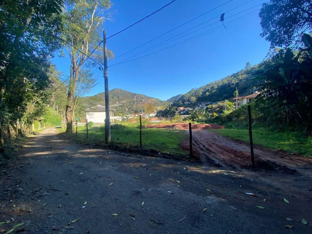 Imagem Terreno para Venda em Teresópolis / RJ no bairro Albuquerque