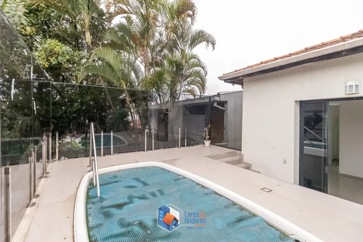 Imagem Casa para venda em Indianópolis com 3 quartos, sendo 3 suítes, 345m²