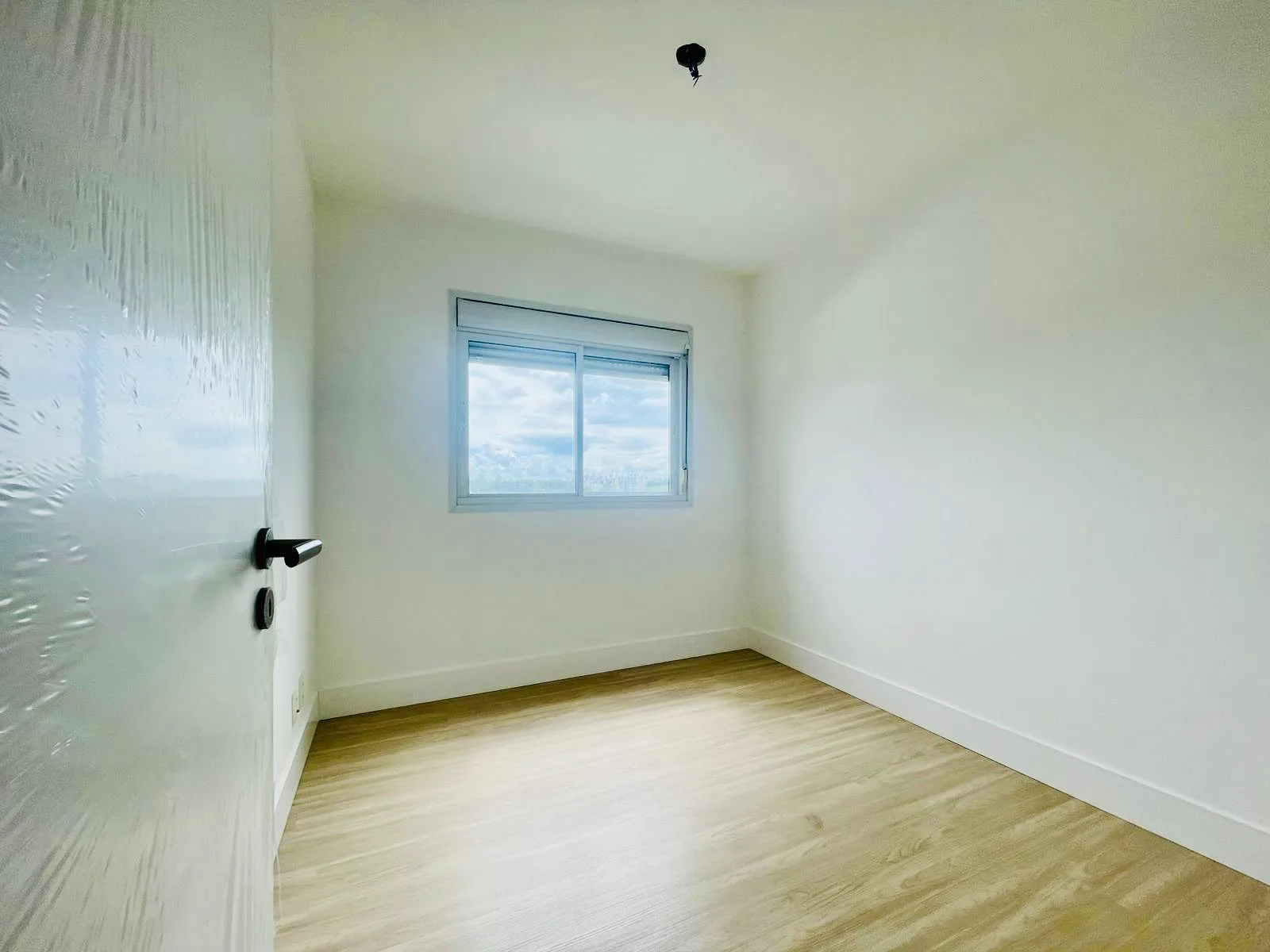 Imagem Apartamento com lareira, churrasqueira e 3 dormitórios no Central Park