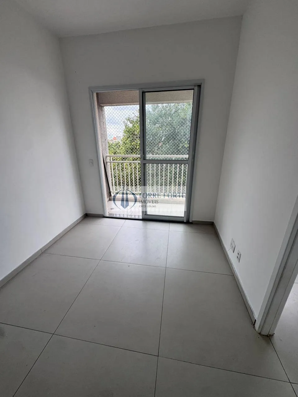 Imagem Apartamento com 1 dormitorio 1 vaga varanda na Penha.