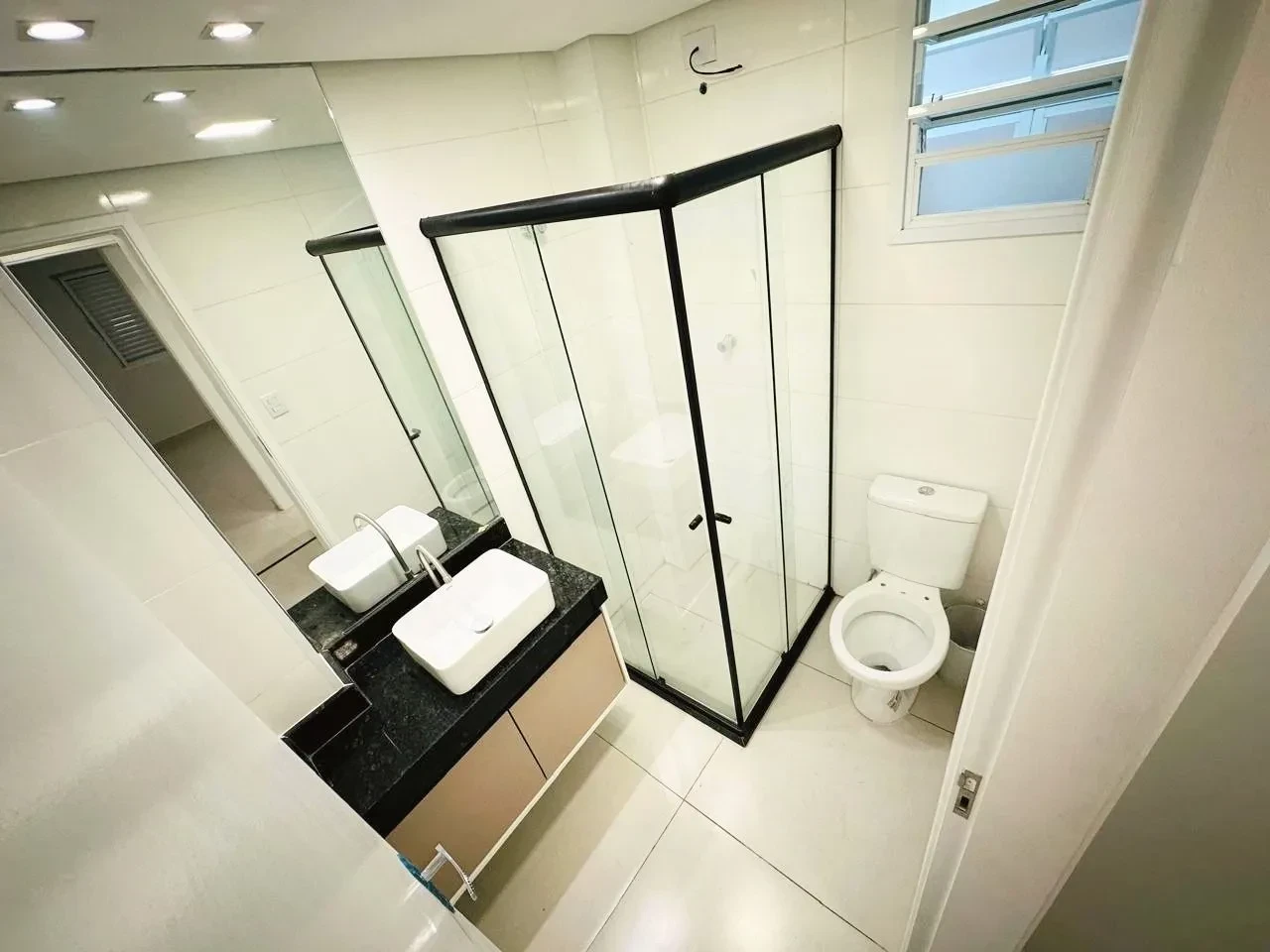 Imagem Apartamento com 2 Quartos à Venda, 63 m² em Ponta da Praia - Santos