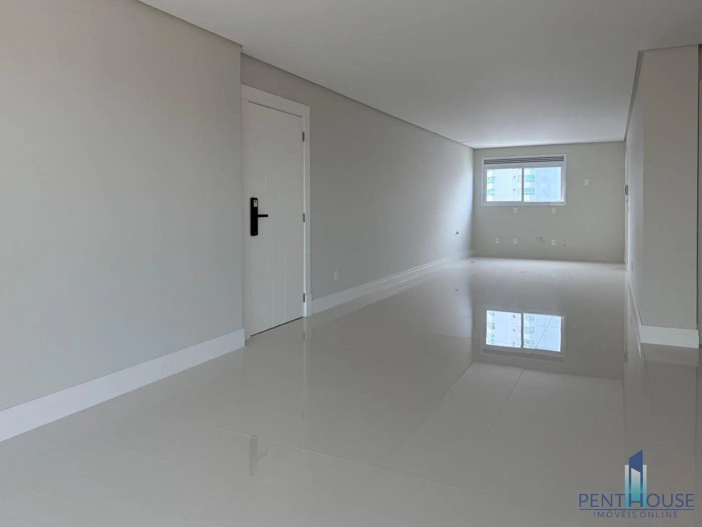 Imagem Apartamento Quadra Mar para Venda em Balneário Camboriú, CENTRO, 3 dormitórios, 3 suítes, 4 banheiros, 2 vagas