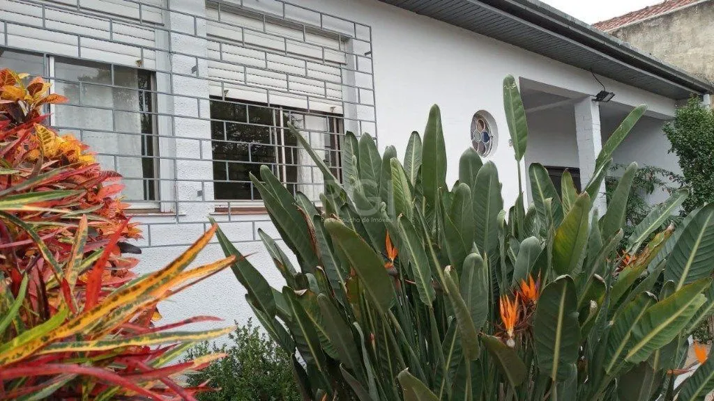 Imagem Casa para Venda - 174m², 3 dormitórios, sendo 1 suites, 3 vagas - Jardim Sabará