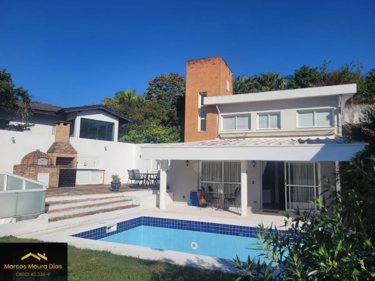 Foto do imóvel Casa no Parque dos Príncipes com 3 suítes, 236 m² de área constrúida em 462m² de terreno. Piscina e Churrasqueira