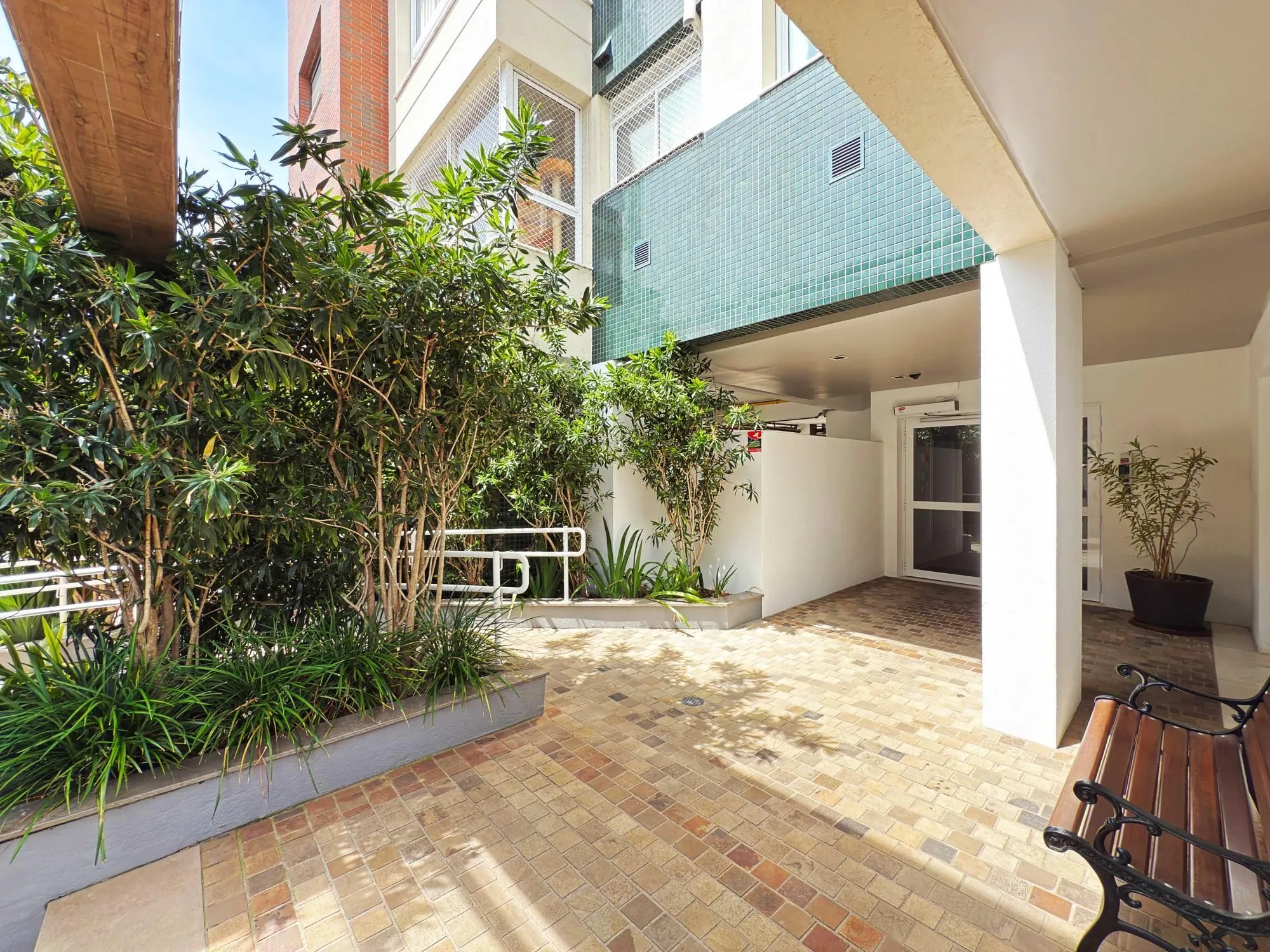Imagem Lindo apartamento de 2 dormitórios e uma vaga de garagem