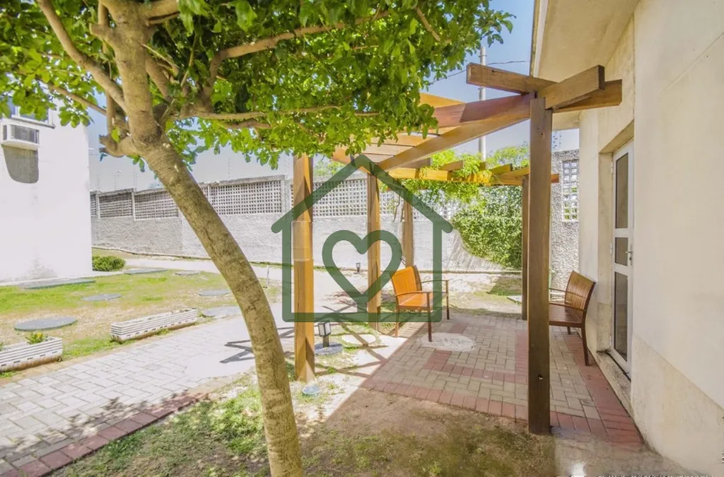 Imagem Empreendimento composto por 3 torres, localizado no bairro Passo das Pedras, nas imediações das av...