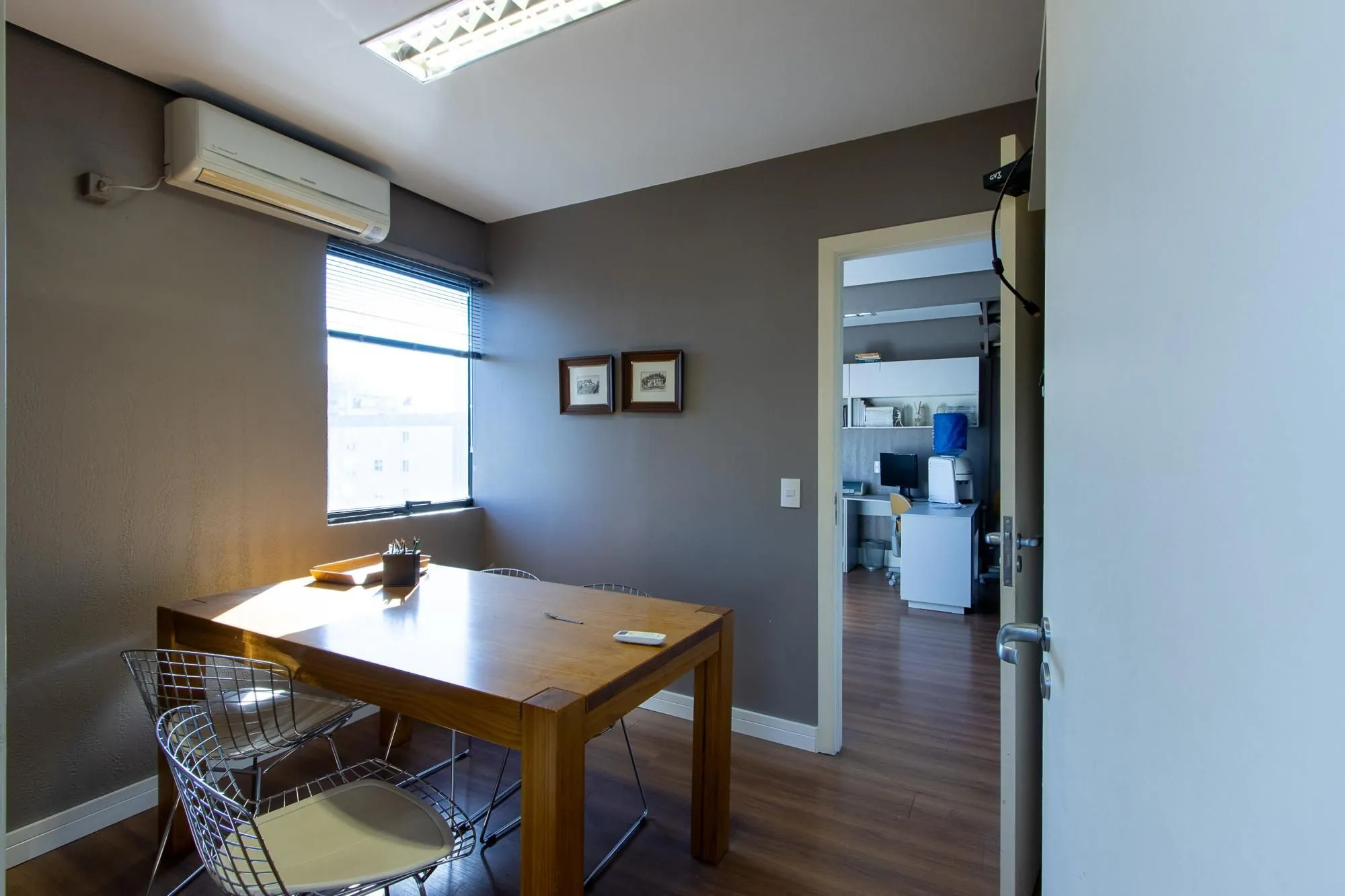 Imagem Sala Comercial Duplex à Venda no Bairro Petrópolis - Edifício João Abbott