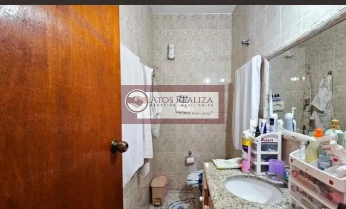 Imagem Alugo sobrado de 4 Dorms, com 180m², R$3700, próximo ao estação autódromo de Interlagos.