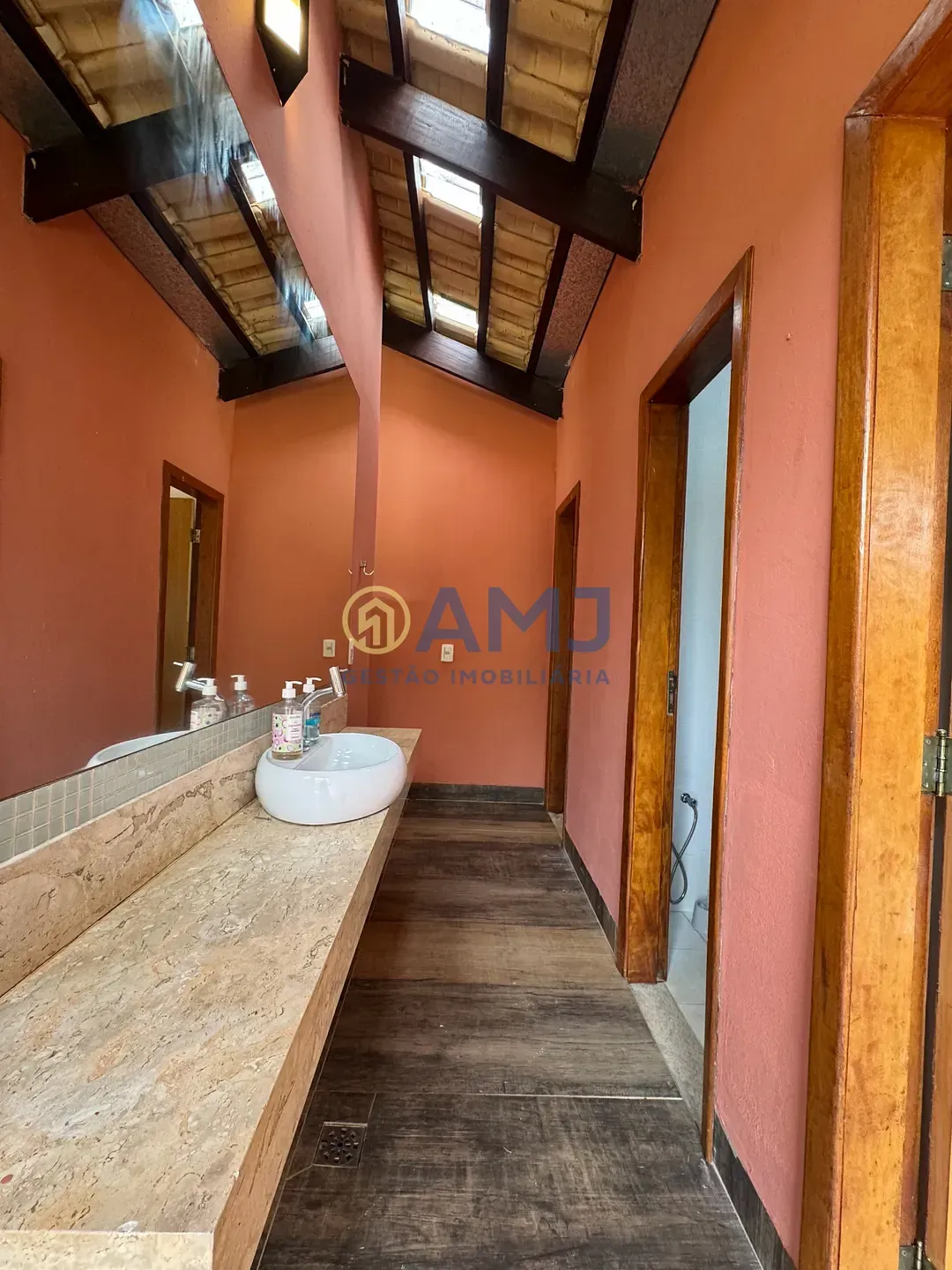 Imagem Casa de Alto Padrão para Aluguel no Condomínio Alto da Boa Vista - Senador Canedo