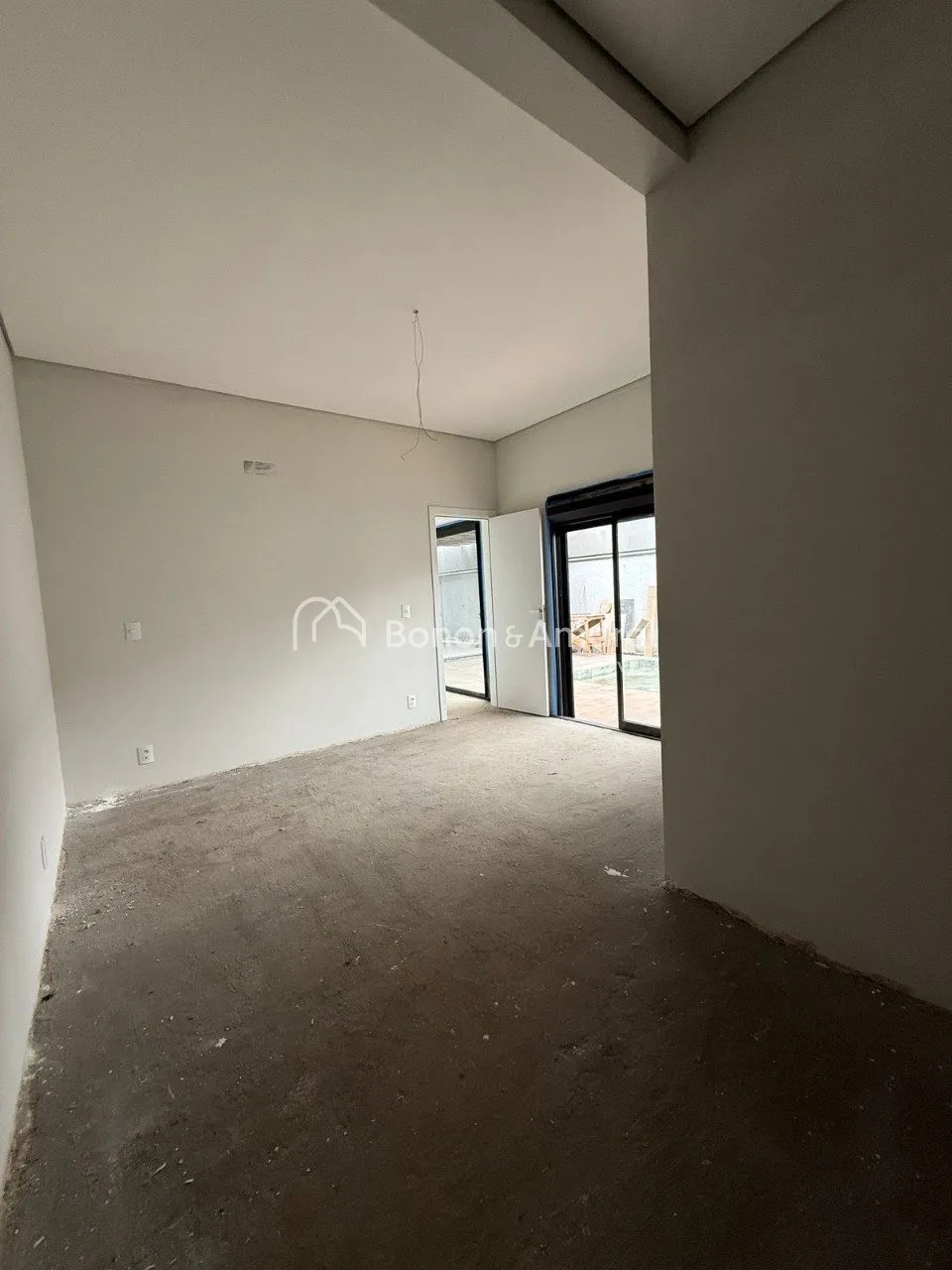 Imagem Casa Térrea à venda com 03 quartos no Condomínio Santorini bairro Parque Brasil 500, em Paulínia