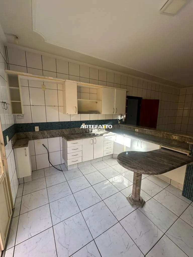 Imagem Casa com 3 dormitórios no bairro Vila Santa Cruz