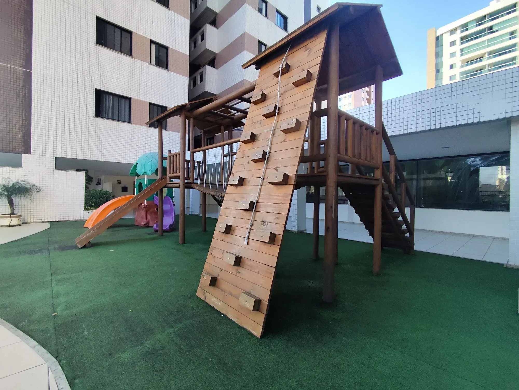 Imagem Apartamento com 3 Quartos à Venda, 114 metros em Luzia - Aracaju
