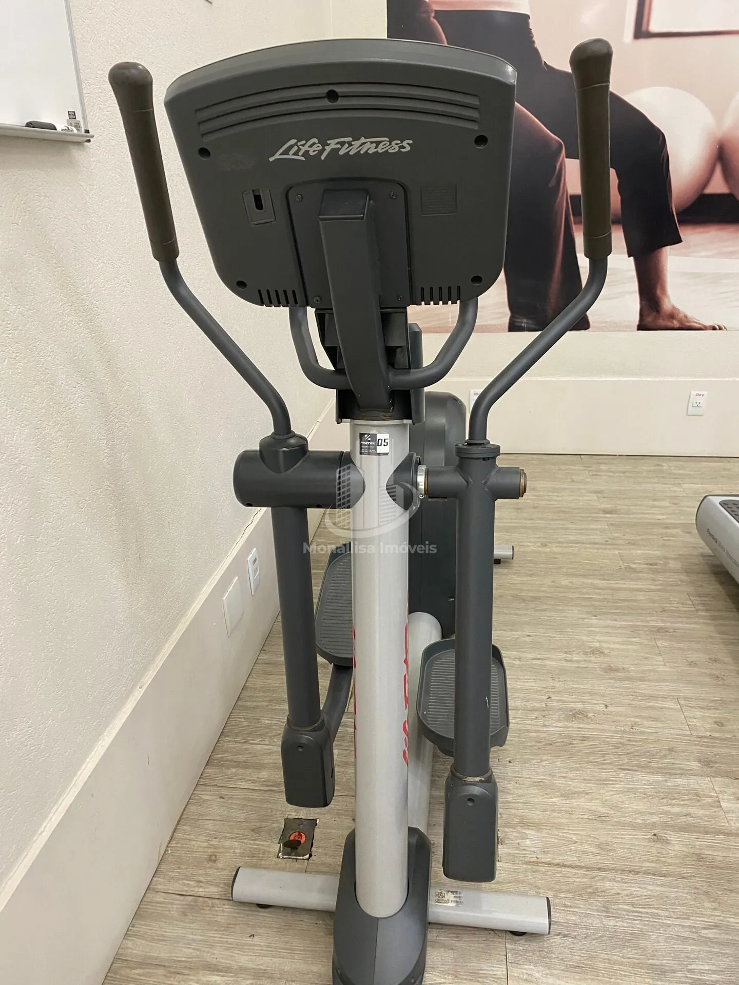 Imagem Sala comercial mobiliada com vaga na Barra da Tijuca