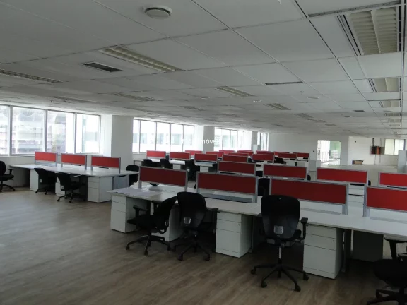 Imagem Conjunto Comercial para Locação na Vila Cordeiro de 458m²