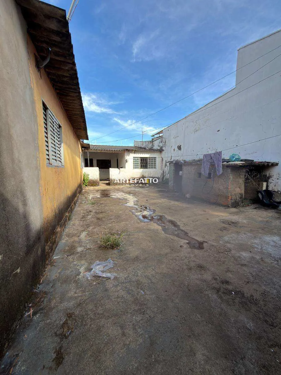 Imagem Duas casas no mesmo terreno ideal pra investidor, casa para reforma ou demolir (Não Financia)