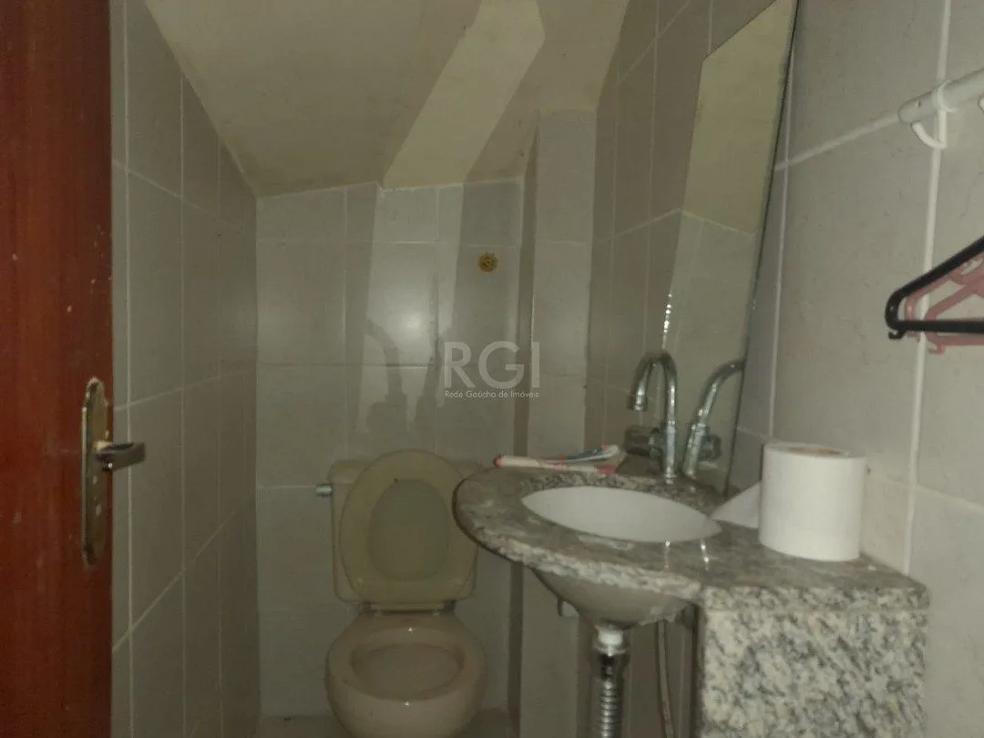 Imagem Casa para Venda com 3 dormitórios, sendo 1 suites e 3 vagas no bairro Ipanema