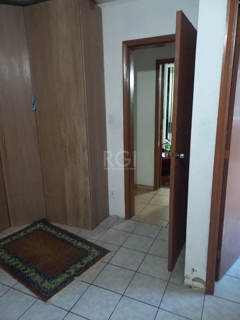 Imagem Casa para Venda - 256.44m², 4 dormitórios, sendo 1 suites, 4 vagas - Cavalhada