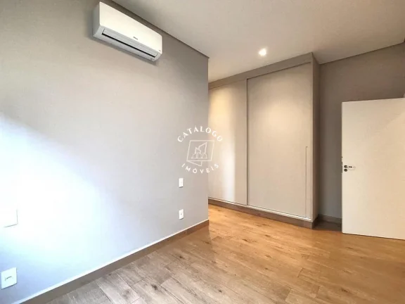 Imagem Casa em Condomínio a Venda no bairro Vila do Golf - Ribeirão Preto, SP