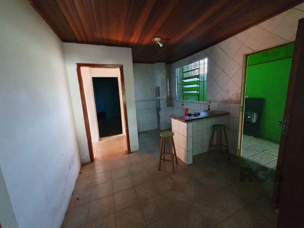 Imagem Casa 2 dormitórios próximo shopping Canoas
