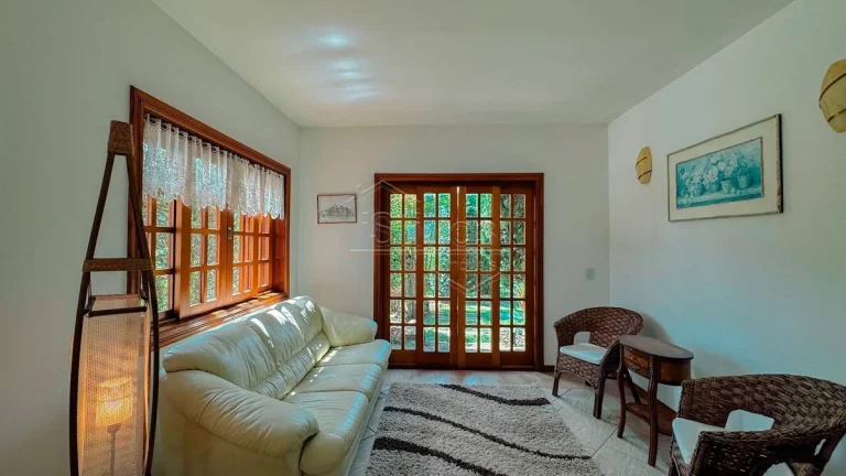 Imagem Casa em condomínio - Campos do Jordão