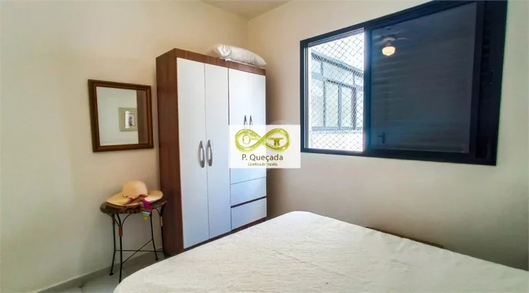 Imagem Apartamento mobiliado com 03 quartos no Guarujá!