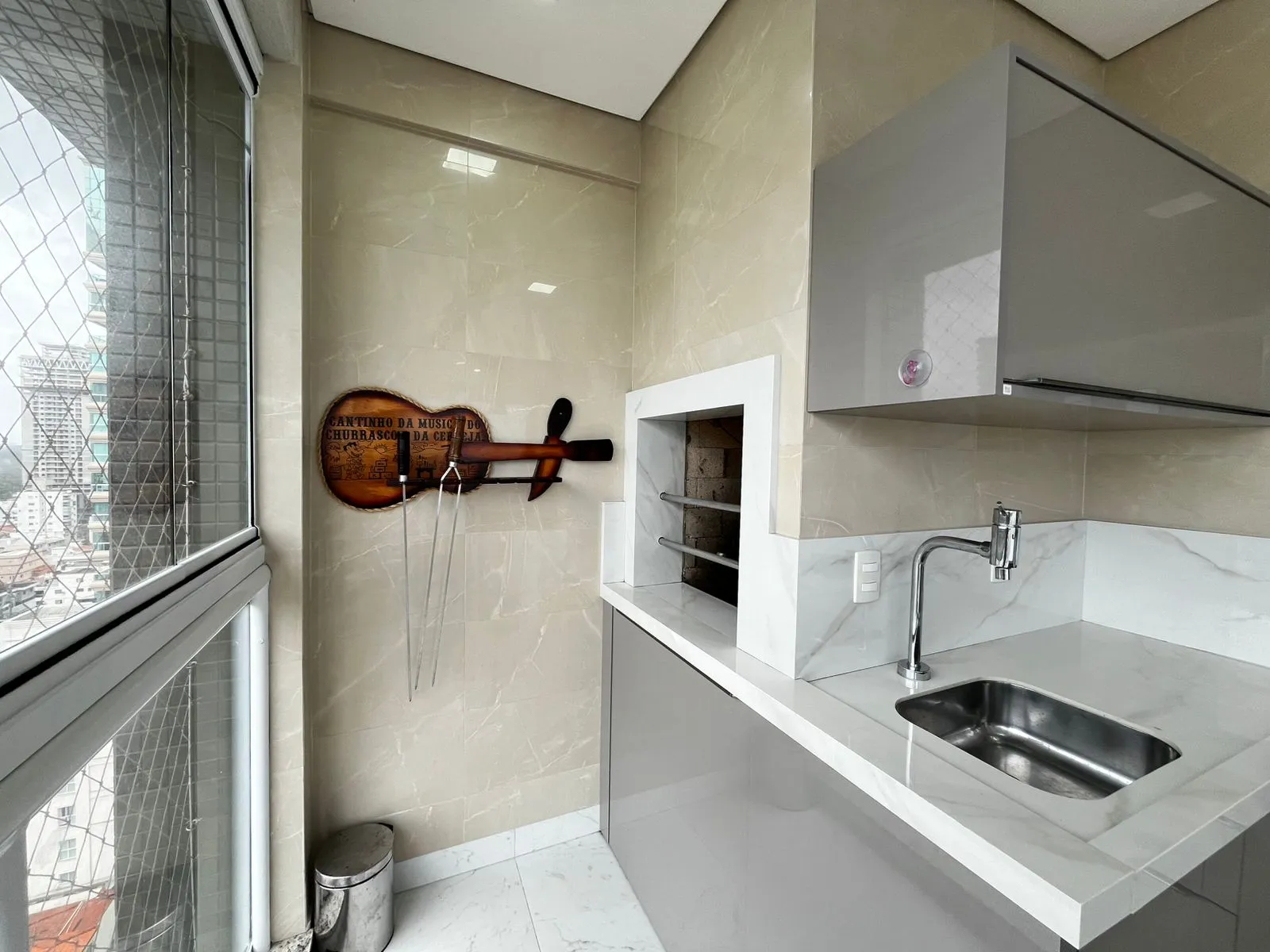 Imagem Apartamento com vista para o mar à venda com 161m2 por R$ 2.890.000,00