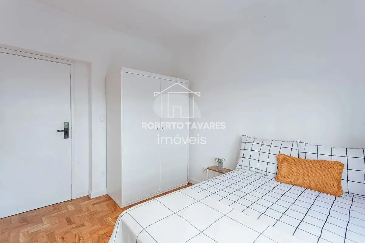 Imagem Apartamento mobiliado com 4 quartos, 2 suítes, 4 banheiros e 1 vaga de garagem.