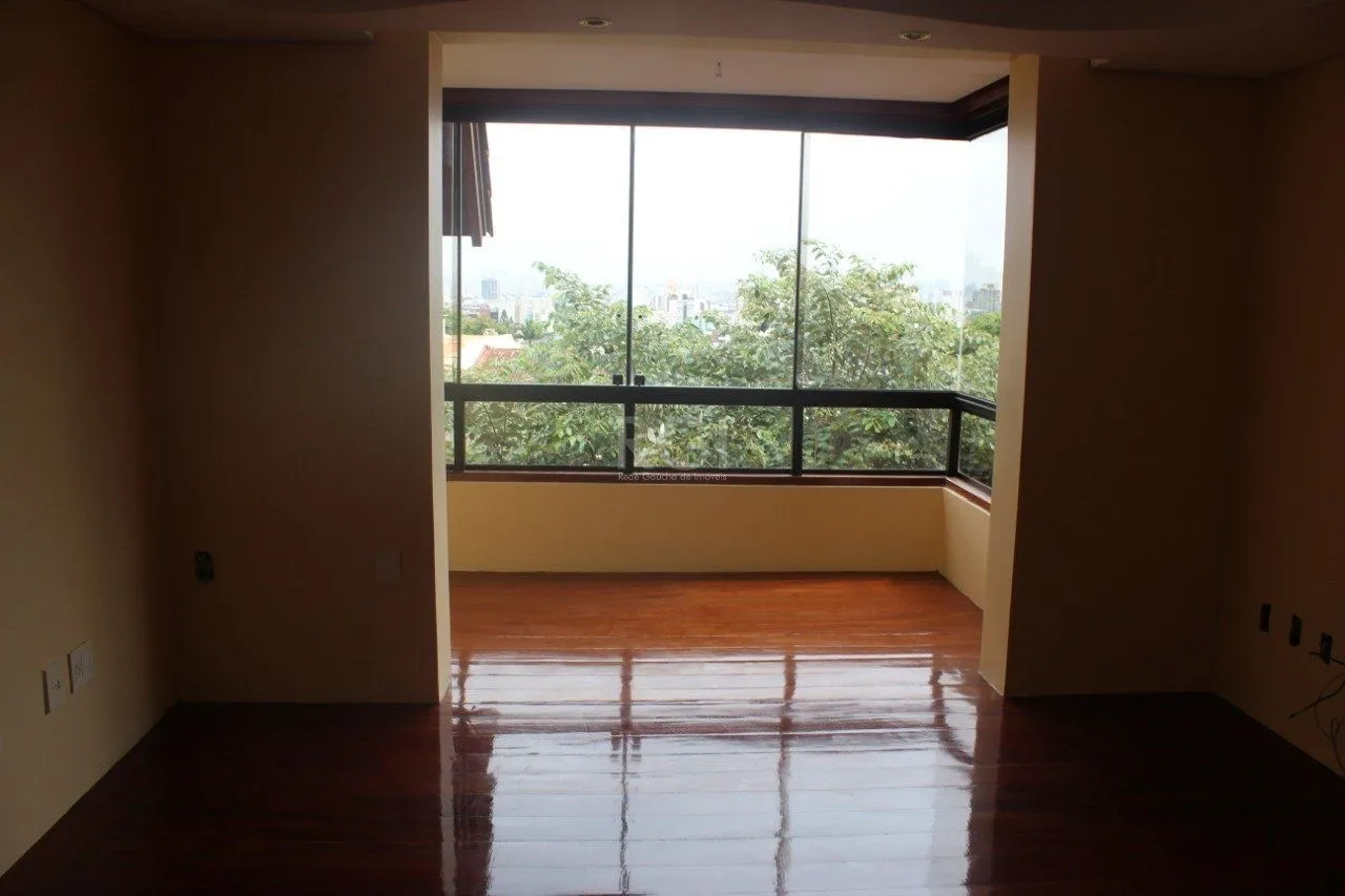 Imagem Casa Condominio para Venda - 379.23m², 4 dormitórios, sendo 1 suites, 2 vagas - Menino Deus