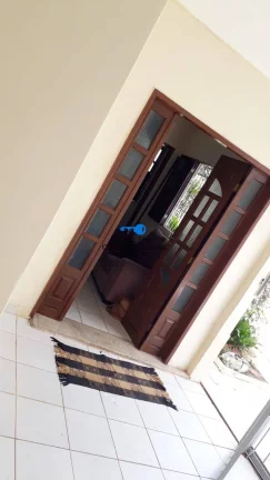 Imagem Casa térrea de 240m2 A/T 100m2 de A/C 3 Dormitórios 2 Suíte 2 banheiros