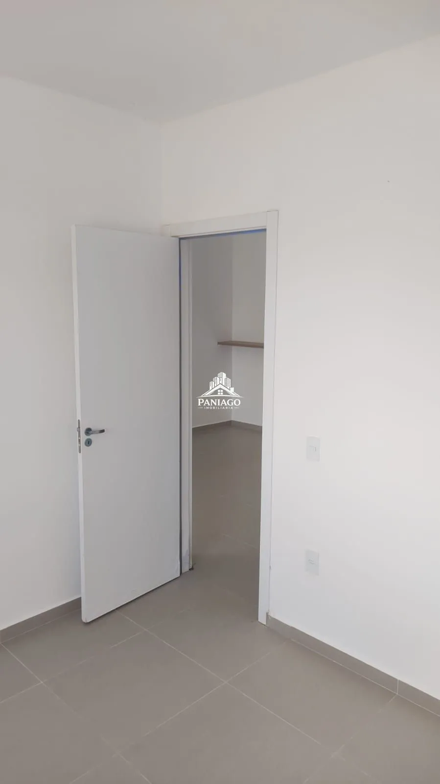 Imagem Casa em Condomínio 3 dormitórios para alugar Petrópolis Várzea Grande/MT