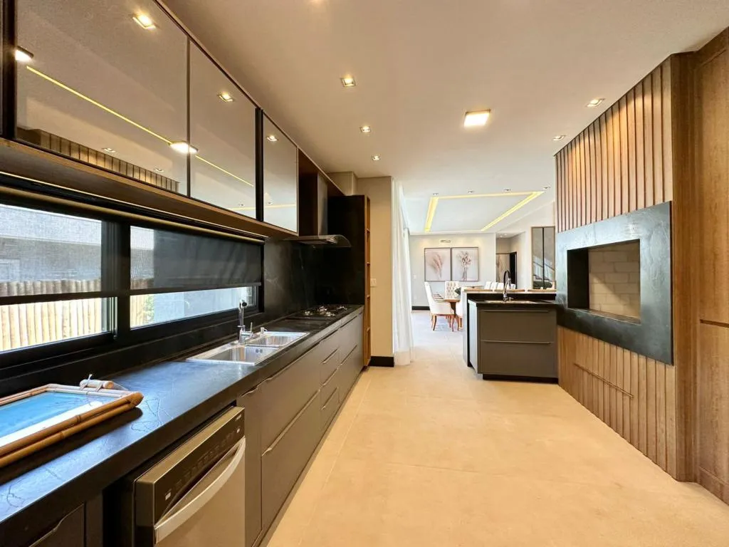 Imagem Casa em Condominio 4 Dormitórios - Bairro Atlantida Sul