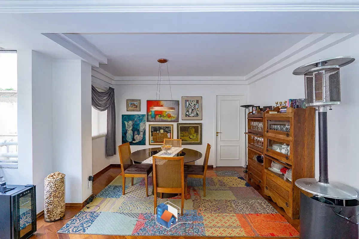 Imagem Casa em condomínio para venda em Planalto Paulista com 4 quartos, sendo 4 suítes, 390m²
