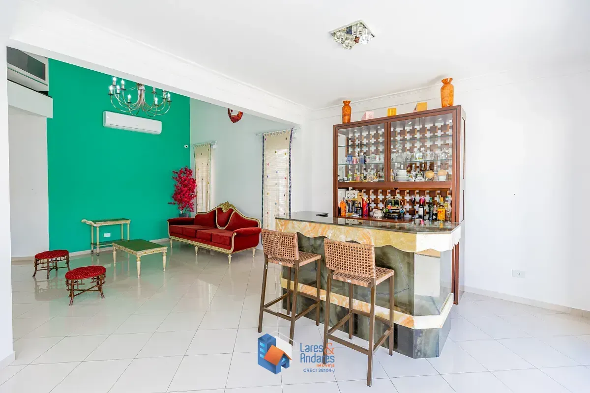 Imagem Casa para venda em Bosque da Saúde com 5 quartos, sendo 3 suítes, 378m²