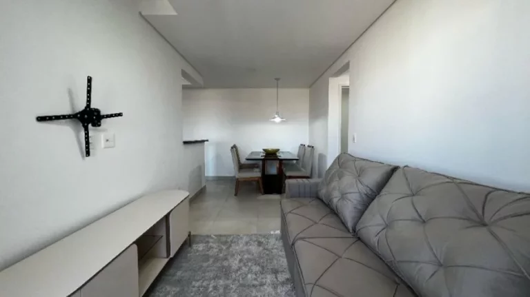 Imagem Apartamento 1 suíte, sala com sacada gourmet, imóvel à venda no Bairro Tupi/Praia Grande, apartamento com vaga de 1 garagem, Lazer completo c/ quadra poliesportiva. Á venda Imobiliaria Consulte Imoveis.