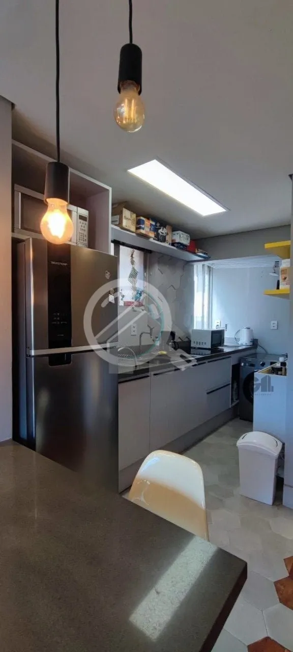 Imagem Apartamento com 1 dormitório cheio de charme e requinte a venda no bairro Menino Deus. São 44m² p...