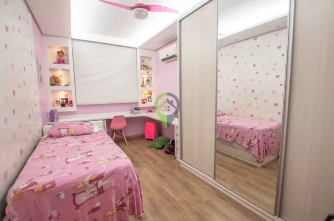 Imagem Casa sobreposta alta duplex com 4 quartos à venda no Campo Grande, em Santos.