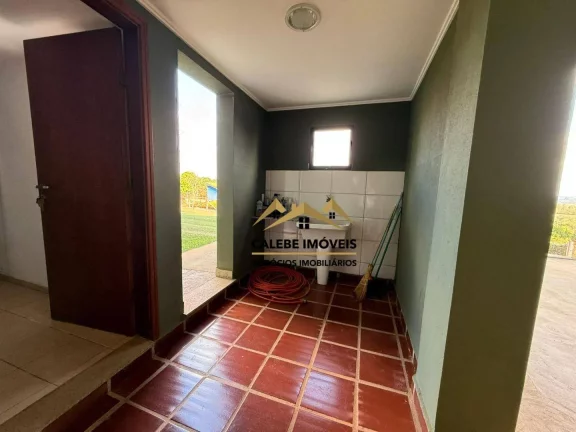 Imagem Chácara com 3 dormitórios à venda, 3050 m² por R$ 930.000,00 - Vale dos Lagos - Tatuí/SP