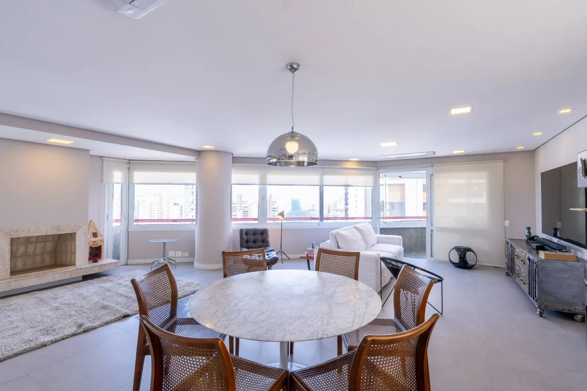 Imagem Apartamento para venda em Vila Andrade com 4 quartos, sendo 4 suítes, 210m2