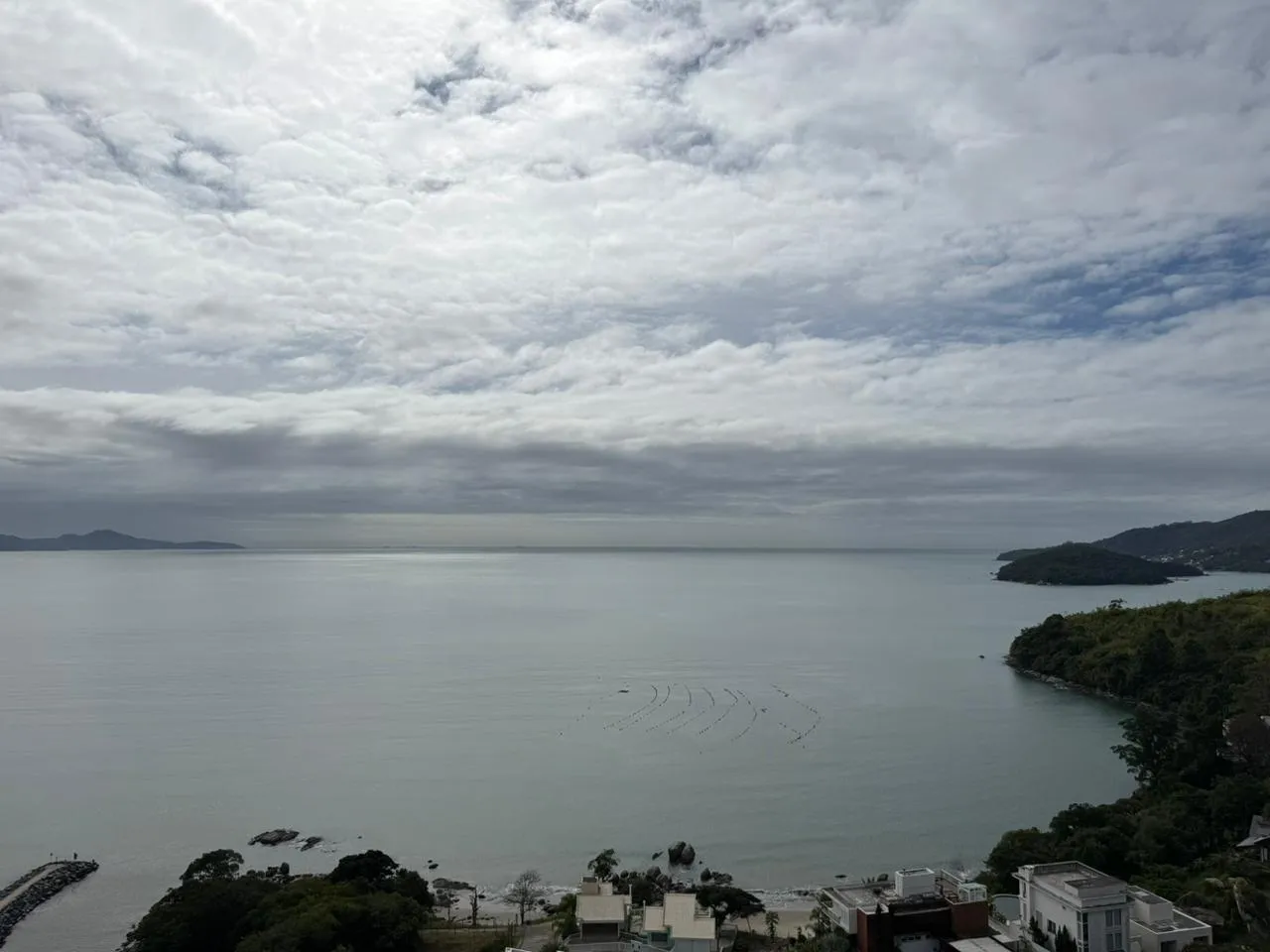 Imagem Apartamento com vista para o mar à venda com 157m2 por R$ 4.500.000,00
