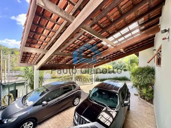 Imagem Linda casa à venda em condomínio na Graja Viana
