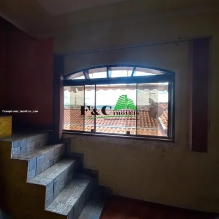 Imagem Sobrado para Venda em Limeira, Parque Hippolyto, 3 dormitórios, 2 suítes, 2 banheiros, 2 vagas